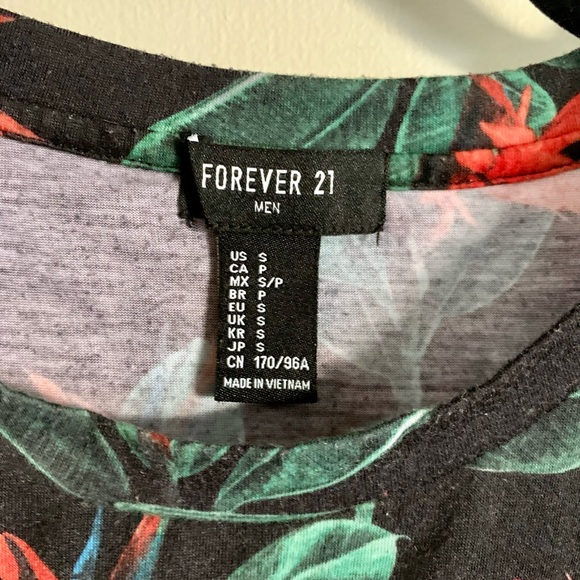 FOREVER 21 Shirt👕!! - Picture 3 of 3